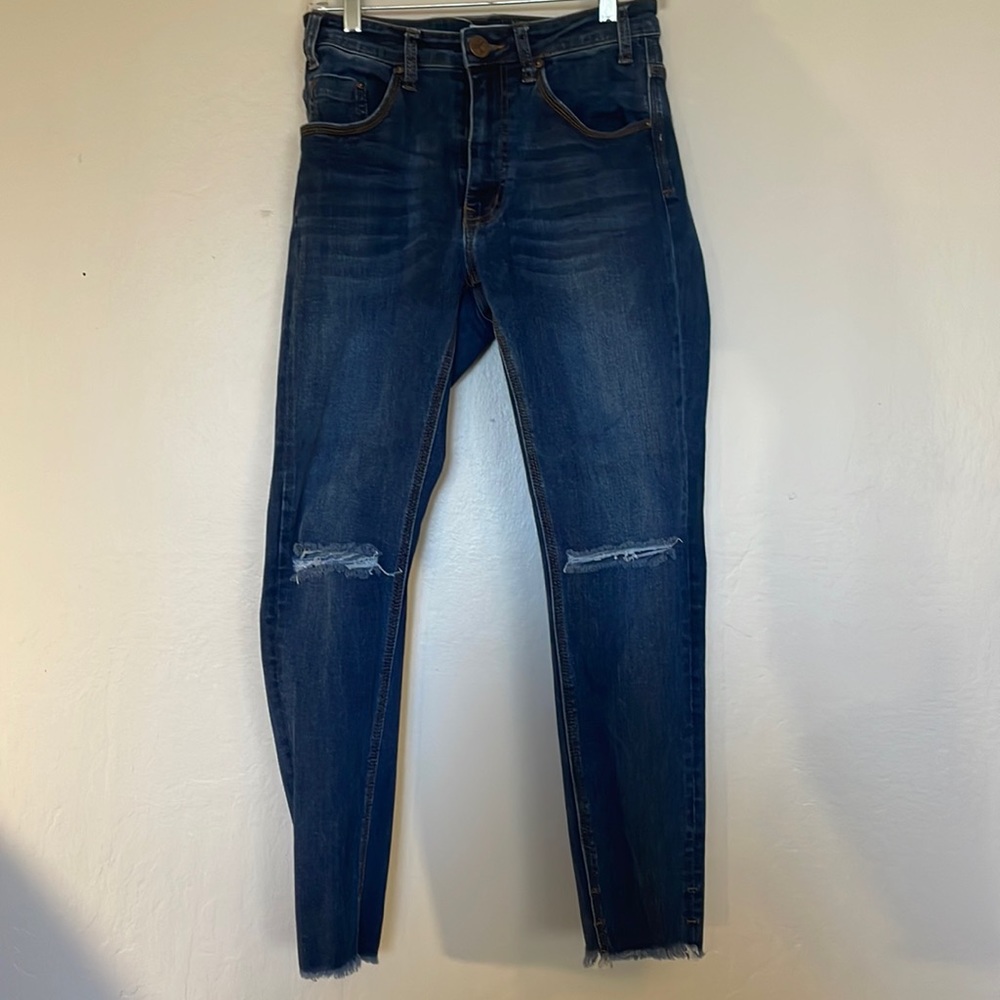 One Teaspoon size 28 distressed ankle length jeans